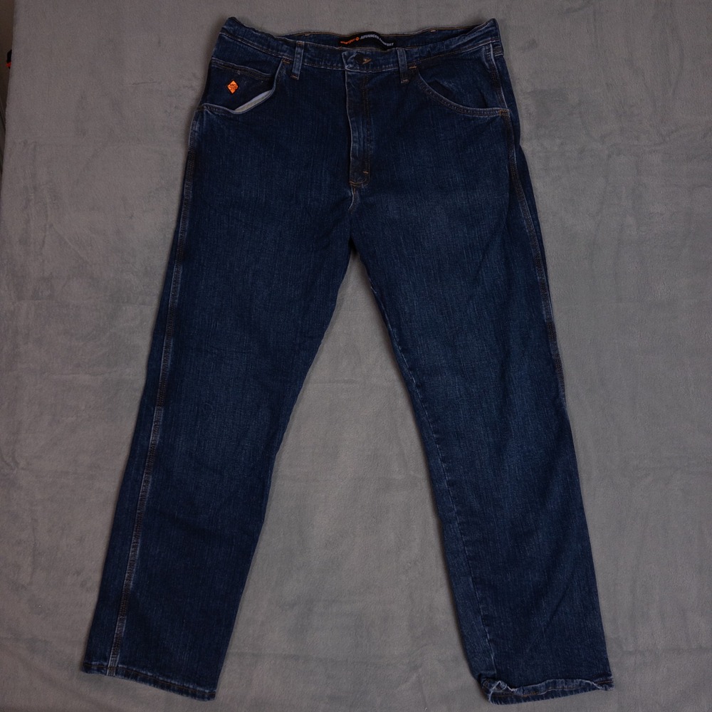 Wrangler FR Jeans Mens 38x32 Dark Blue Excellent Advanced Comfort FRAC50M HRC2